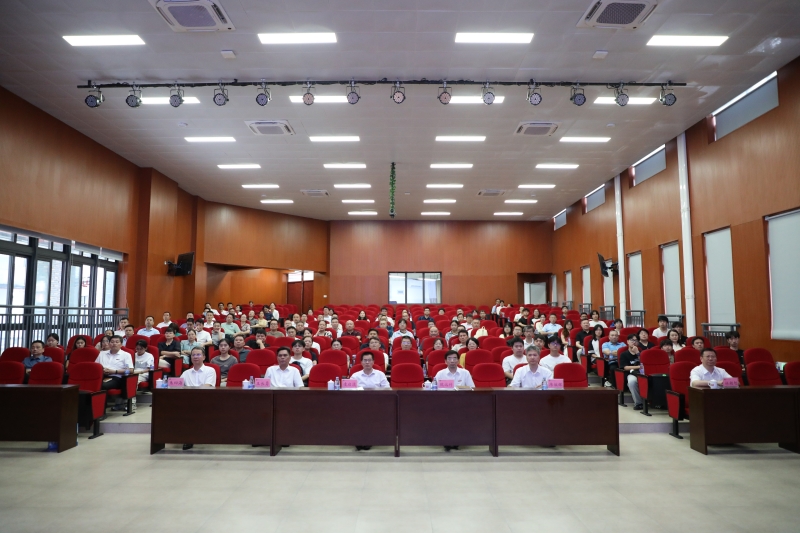 93阅兵 视频 下载_纪念中国人民抗日战争暨世界反法西斯战争胜利80周年大会观看_天安门广场阅兵式师生观感