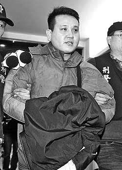 性爱派对男主角蔡育林