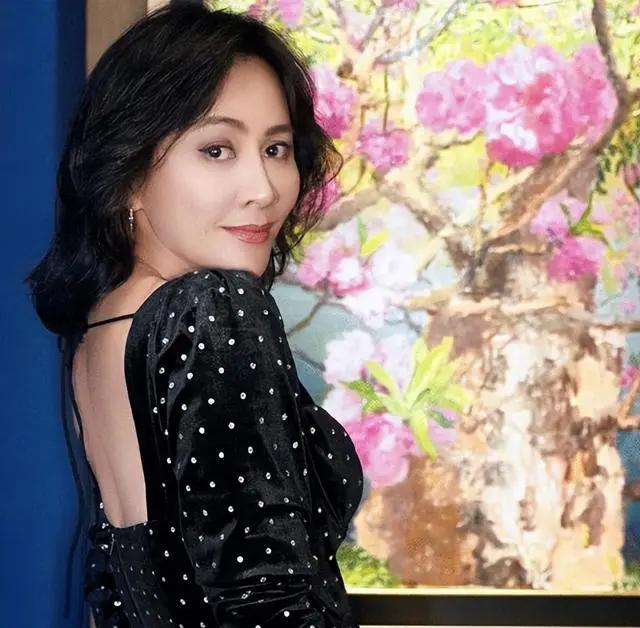 刘嘉玲持续跟踪事件_刘嘉玲心理疏导_刘嘉玲被绑视频完整版迅雷bt下载地址