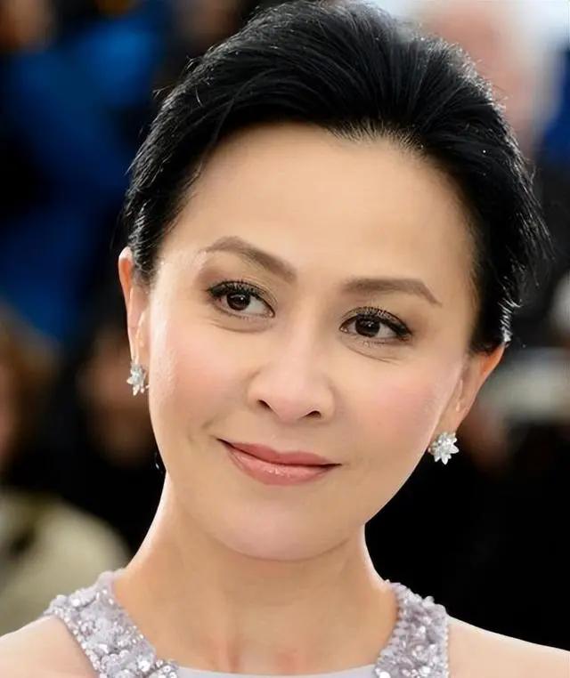 刘嘉玲持续跟踪事件_刘嘉玲被绑视频完整版迅雷bt下载地址_刘嘉玲心理疏导